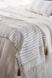 Throw Eadie Lifestyle R/Pool Linen white & Organic stripe with tassels 200x 150cm